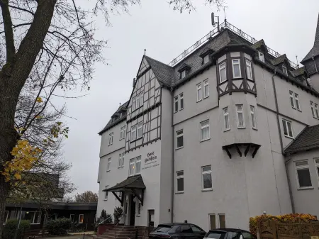 Haus Hainstein Отели в г. Рула