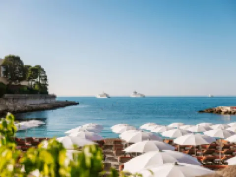 Le Méridien Beach Plaza โรงแรมในโมนาโกซิตี้