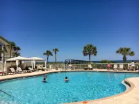 Come to Shrimp Fest! Ocnfrt Condo w Country Club Perks!- Ocnfrt  Pool & Golf