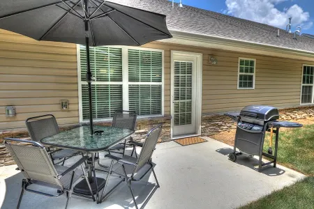 Majestic Cove #331-Your Peaceful Retreat in the Heart of Pigeon Forge!