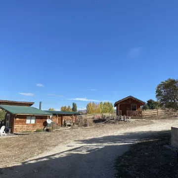 Wilderness Spirit Cabins 'Bear Cave' cabin-family friendly/sportsman paradise