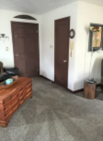 Main Floor 2 Bedroom, 1 Bath, Easy Walk to Mayo Clinic, Trails, Parks, Shopping