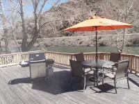 Comfy, charming cabin on the Salmon River a few miles from Gold Bug Hot Springs