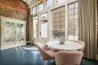 Beautiful & Extra Large Loft with 2 King Suites