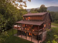 Shenandoah Mountain Majesty Log Cabin on 15 Acres - Hot Tub-1GB Fiber Internet Hotels in Greene County
