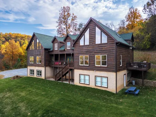 AMAZING VIEWS! Hiking/Shenandoah ParkAccess/62 Private ACRES-4 Bedroom Suites