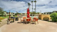 So Fresh & So Clean! Old Town Scottsdale Condo near Camelback Mountain
