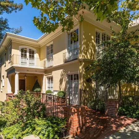 The Claremont District Luxury Residence