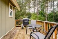 Cozy Chalet in the Heart of Northern Michigan Hotels in Whitewater Township