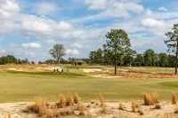 5 minute walk to Pinehurst Resort - Perfect 2BR Condo for buddies golf trip