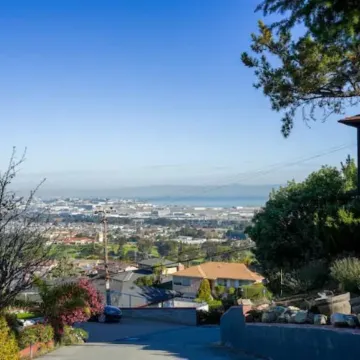 Relaxing Home With SF Bay View