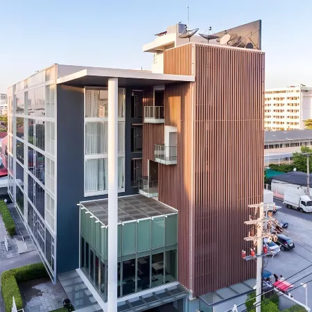 Olive Bangkok Hotel Отели рядом с достопримечательностью «Станция BTS - Punnawithi»