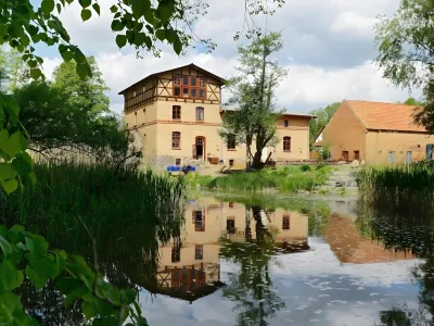 Mühle Tornow am Wentowsee Hotels in Neuglobsow