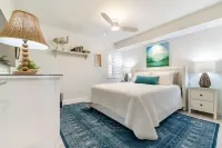 Ocean Villas Luxury 3 bedrooms/2 baths with huge patio and personal beach cart