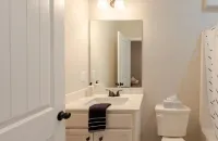 Private Entrance Movie Theater Stay New Build 2023 甜水河州立公園附近的飯店