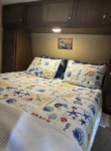 The Hideout - Charming  RV in Town, Minutes Away from Tarleton University โรงแรมในสตีเฟนวิลล์