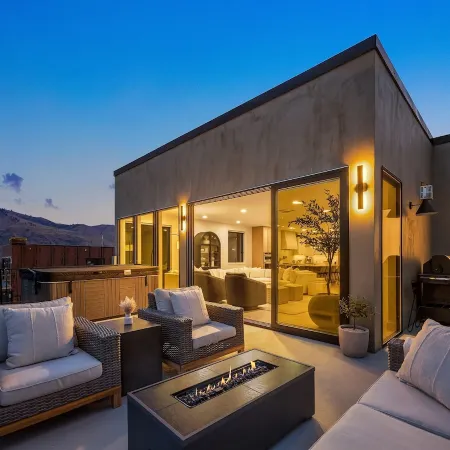 Lake Chelan Luxury Villa w/ Views•Private Beach•Marina•Pool•Spa•Sauna-Sleeps 24