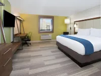 Holiday Inn Express & Suites CINCINNATI NORTH - LIBERTY WAY by IHG - parking