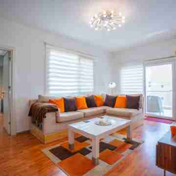 Apartment Caesar with Pool Access and Balcony Rooms