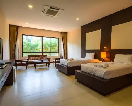 ลีลาวลัย เรส โฮเทล ชุมแพ โรงแรมในอำเภอ ชุมแพ