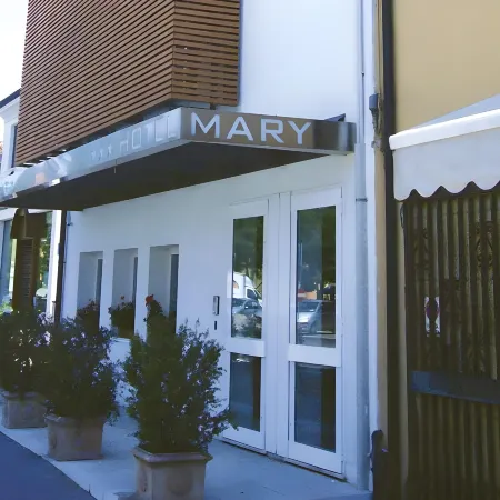 Hotel Mary