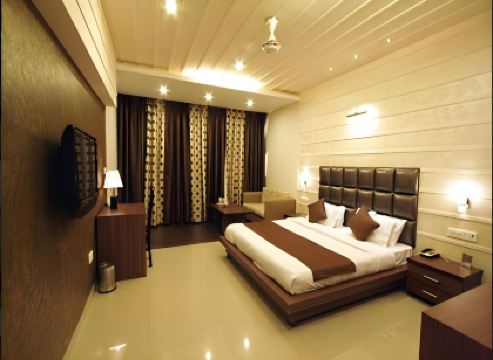 Royal Residency Hotel