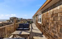 Gatsby's - Upper  Level Unit of A Dual Unit Home