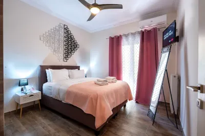 Charming 2BR retreat near market & beach Hotels near Eyesight Optical