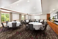 Courtyard Potomac Mills Woodbridge Hotels in Woodbridge