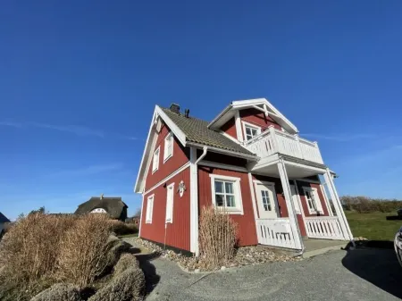 Cozy Swedish house on the Bodden in Mönchgut