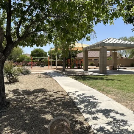Beautiful quiet AZ getaway with heated pool, pool table, 2 king beds+ STR0000361