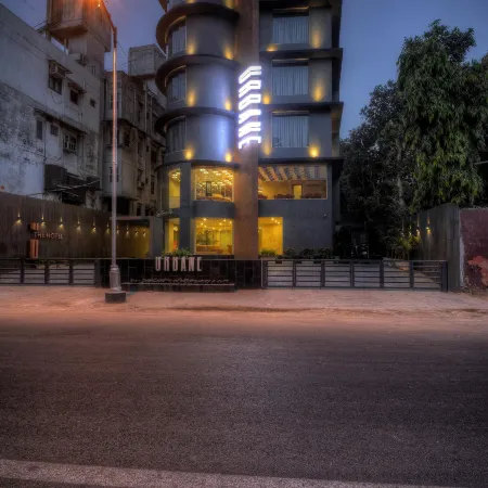 Urbane the Hotel Отели рядом с достопримечательностью «Мечеть Sidi Bashir»