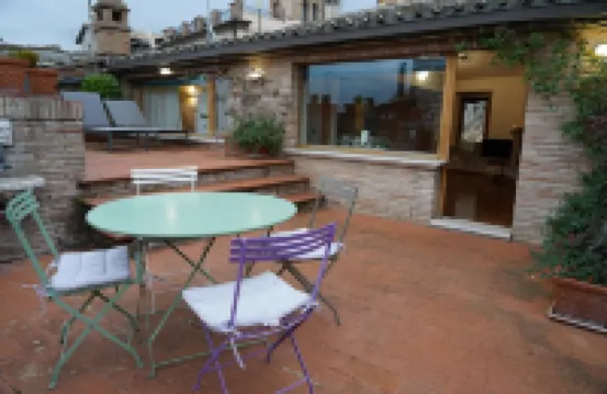 Apartment in the center of Assisi - large rooftop terrace and fabulous views