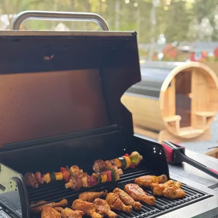 Ultimate Getaway: Movie Theater, Sauna, Hot Tub,WiFi, EV Charging,Pet-Friendly Отели в г. Ашфорд