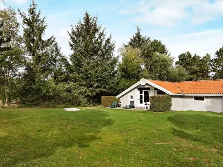 8 Person Holiday Home in Rødby-by Traum Отели в г. Лолланн