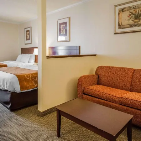 Quality Suites Jeffersonville - Louisville North