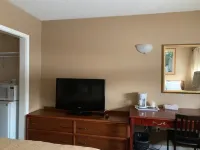 Village Inn & Suites - Sudbury - Motels