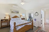 Freshwater Creek Cottages & Farm Stay - Spa
