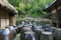 Yi Jin-Rae's Historic House - Parkplatz