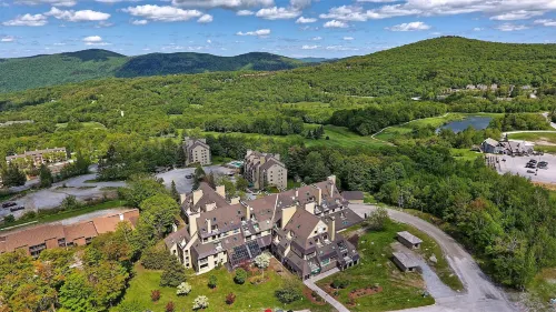 Mountain Green Resort by Killington VR - 3 Bedrooms فنادق في كيلنغتون