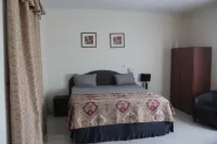 White Stone Lodge Hotels in Adjiringanor