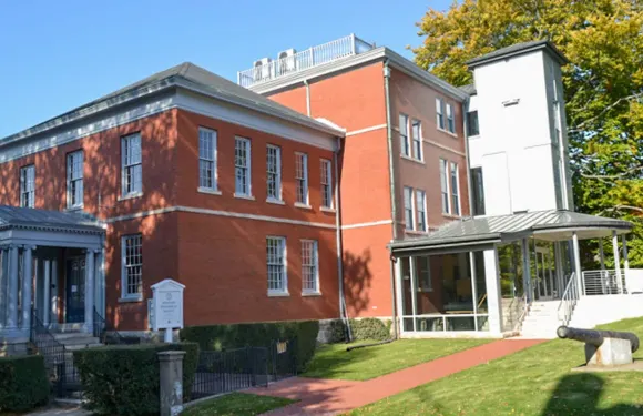 Brook Road Condo的布魯克路公寓