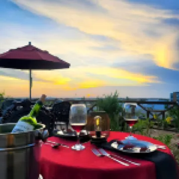 海洋大道的金灣酒店