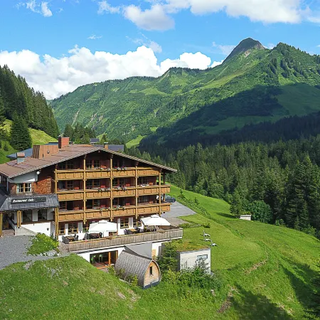 Alpine Lifestyle Berghotel Madlener
