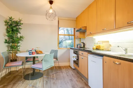 Griffith Halls of Residence Отели рядом со станцией Grand Canal Dock Dart Station