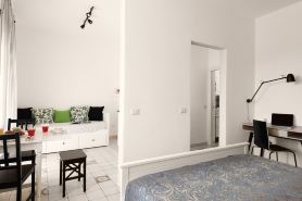 Altré Guest House