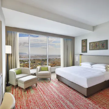 Park Mall Hotel & Conference Center