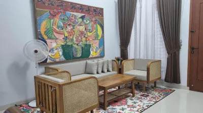 Semesta Luxury Guest House Hotels in 