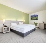 Hotel Eastside (Free Parking Garage)