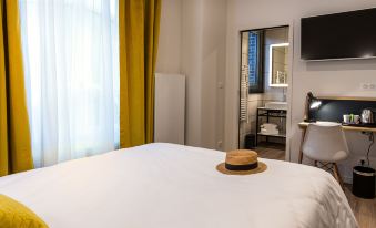 Mayrena Hotel